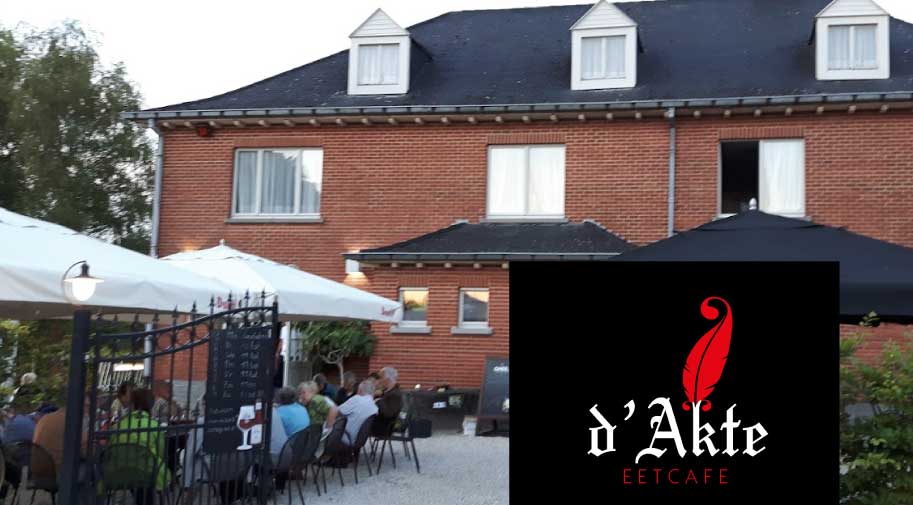 op dit heerlijke terras kan je echt genieten van een fourchette